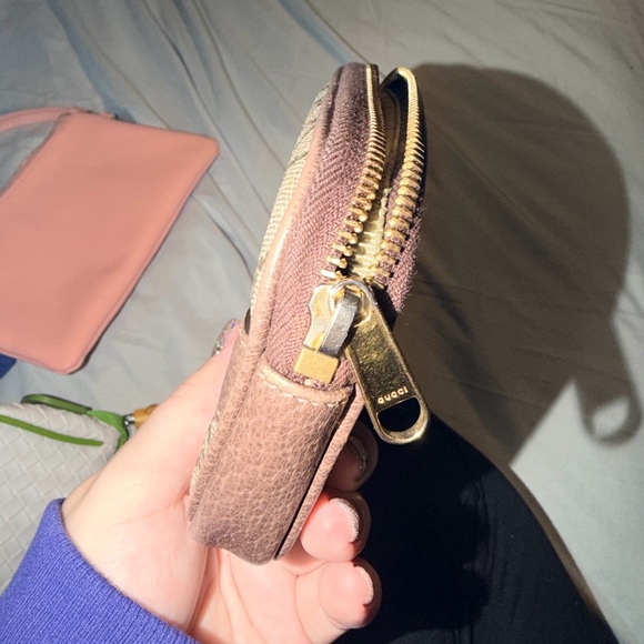 Gucci Brown and Beige Zip Pouch - Picture 5 of 6